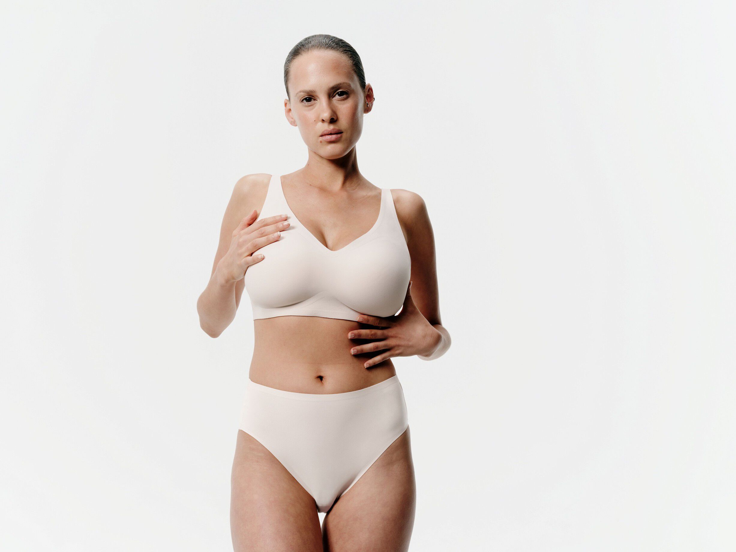 SoftStretch Power Wireless Support Bra