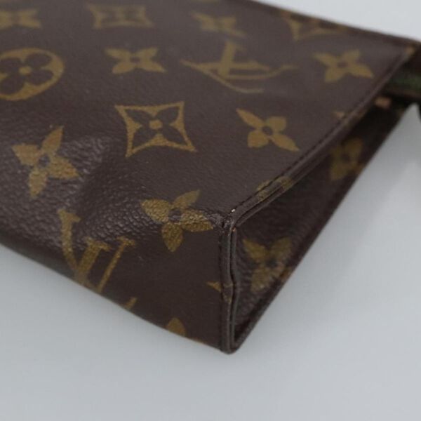 Louis Vuitton Poche Toilette