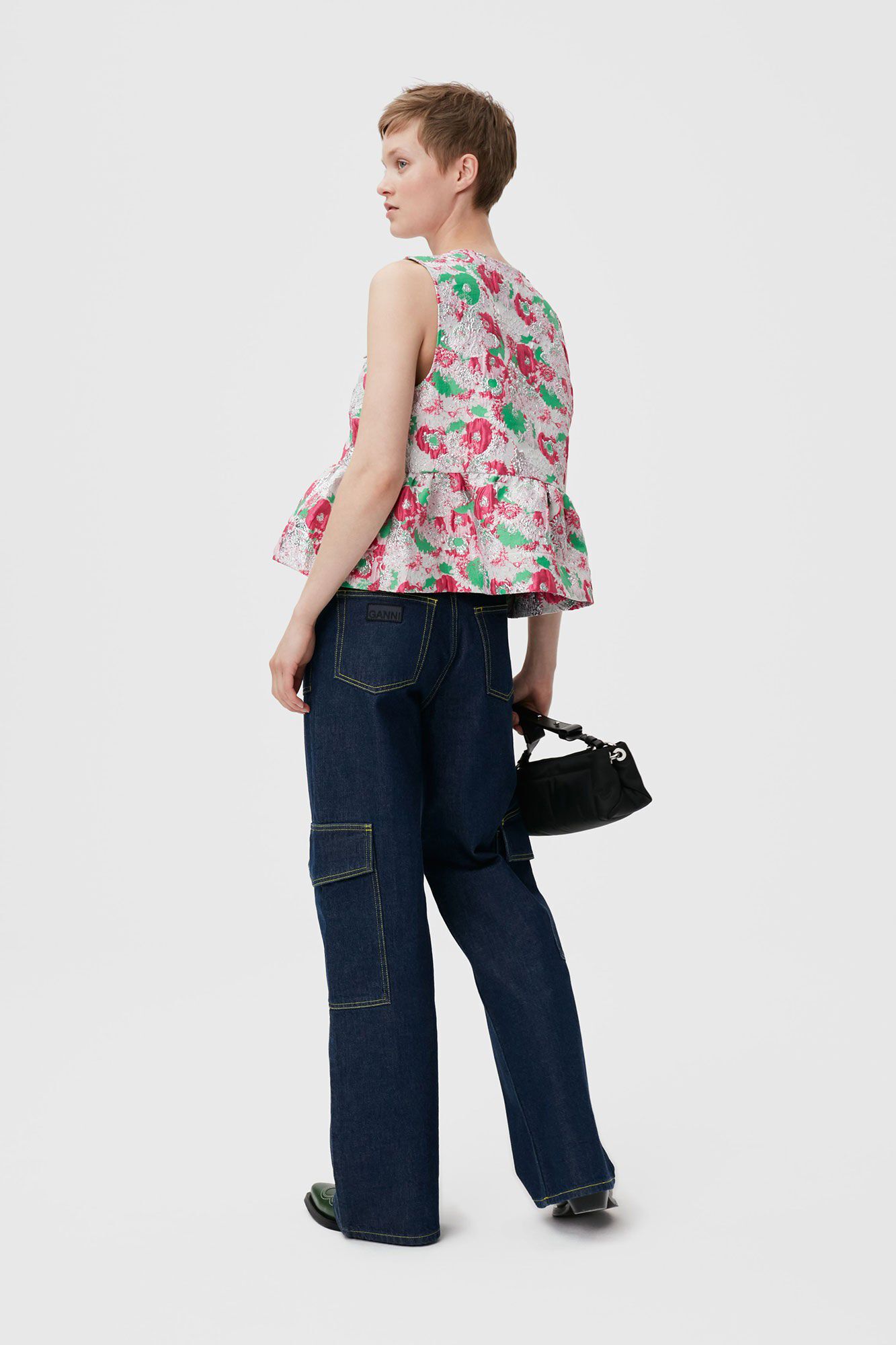 3D Jacquard Sleeveless Ribbon Blous