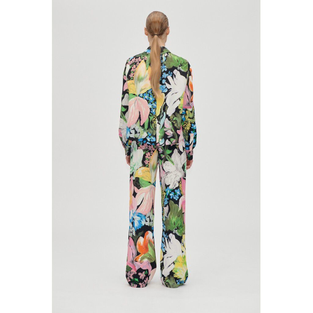 2067 Flat Textured Poly, Gathered Long Sleeve Top