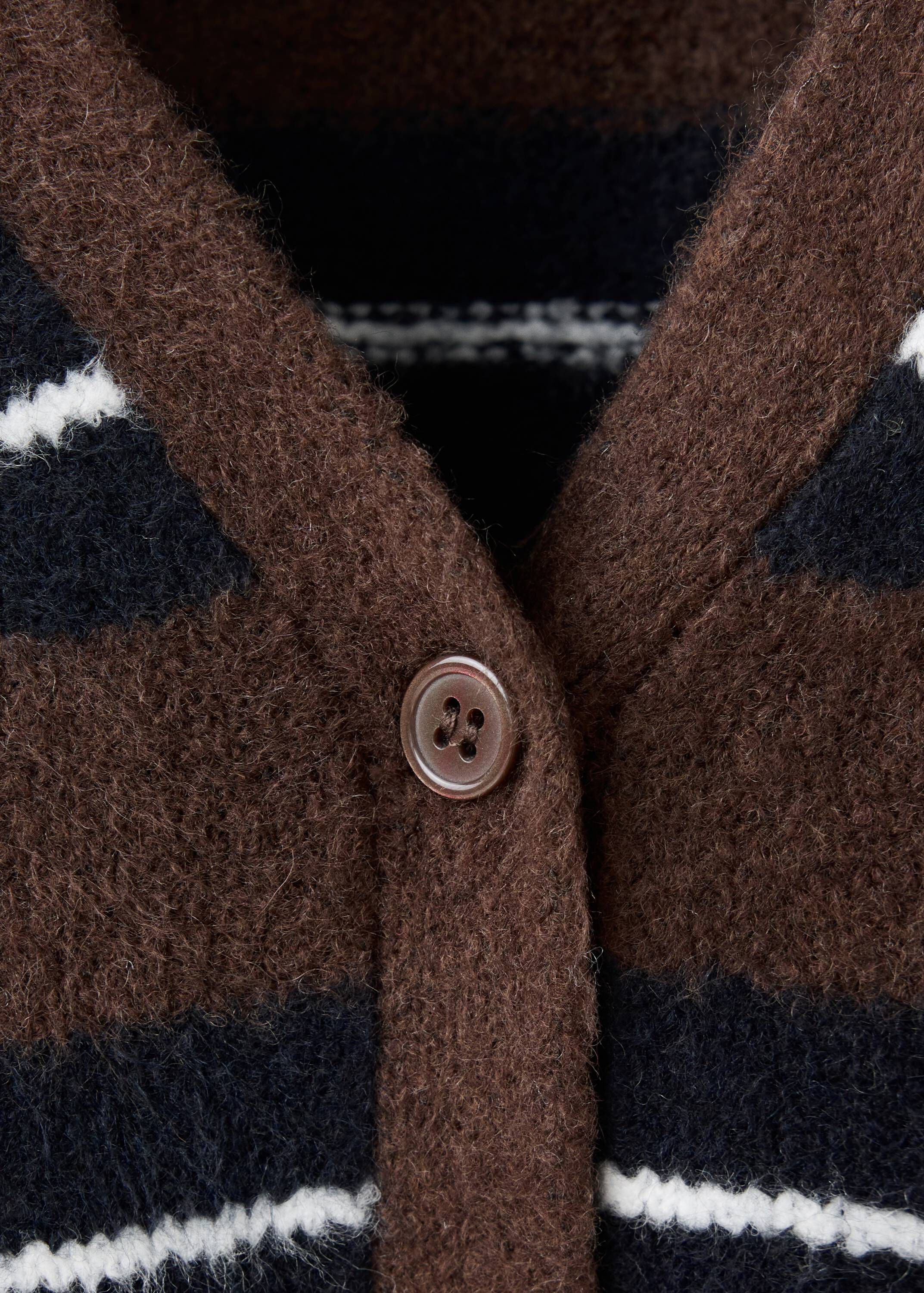 Stripped knit cardigan