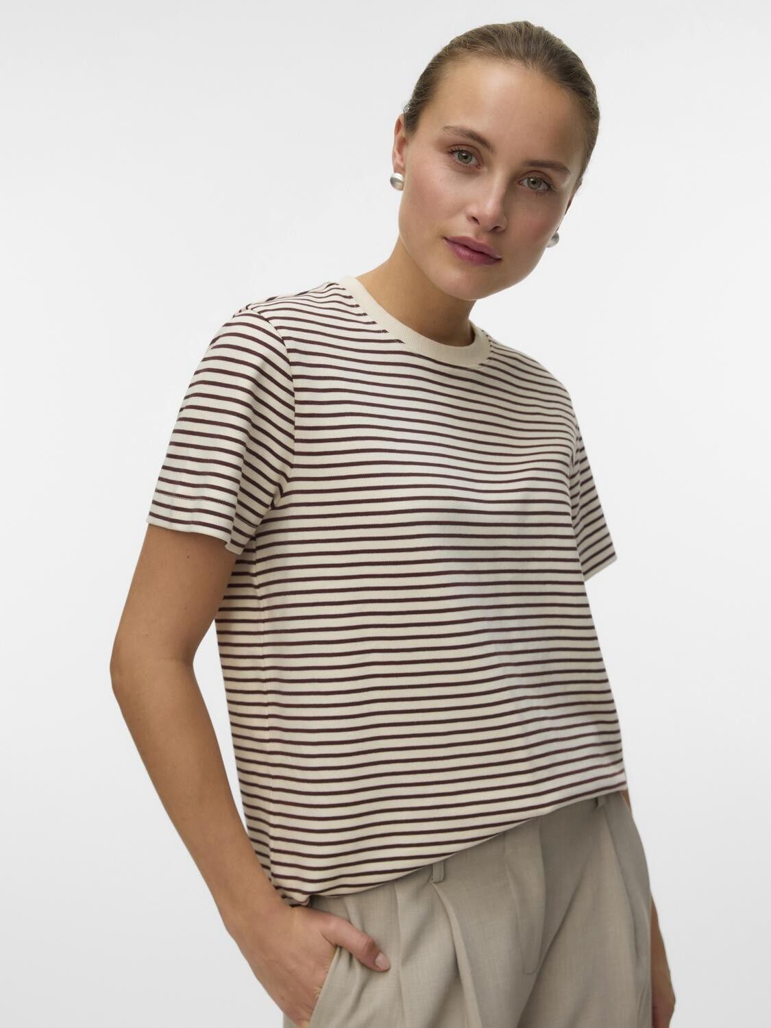 AWJADA NAIMA SS O-NECK T-SHIRT NOOS