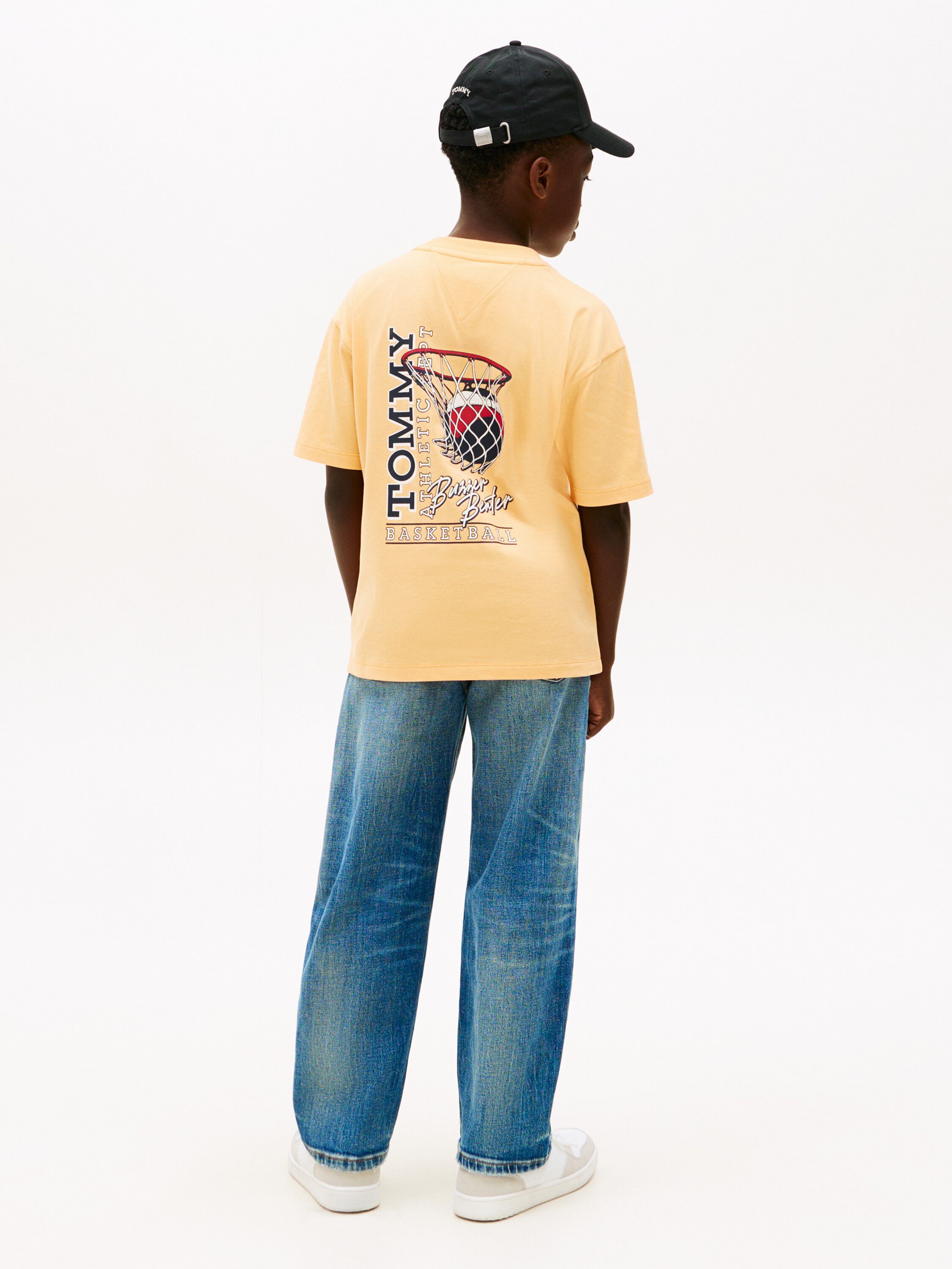 BASKETBALL GRAPHIC T-SHIRT