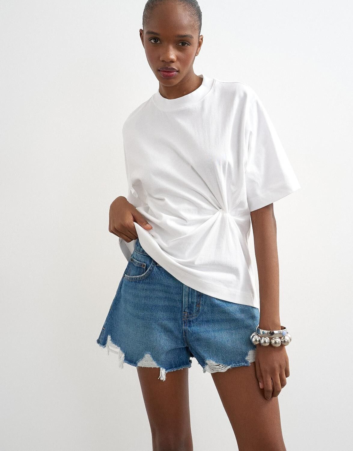 Tsolivia Distressed Denim Shorts Dnm