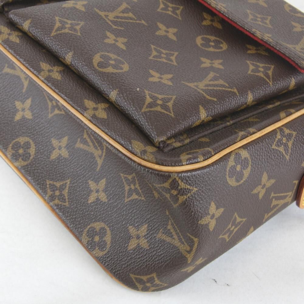 Louis Vuitton Shoulder Bags