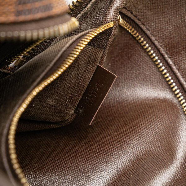 Louis Vuitton Trousse Toilette