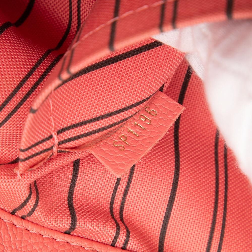 Louis Vuitton Montaigne