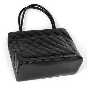 Chanel Tote