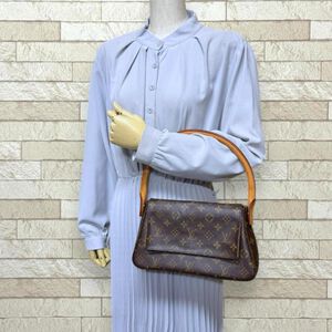Louis Vuitton Looping