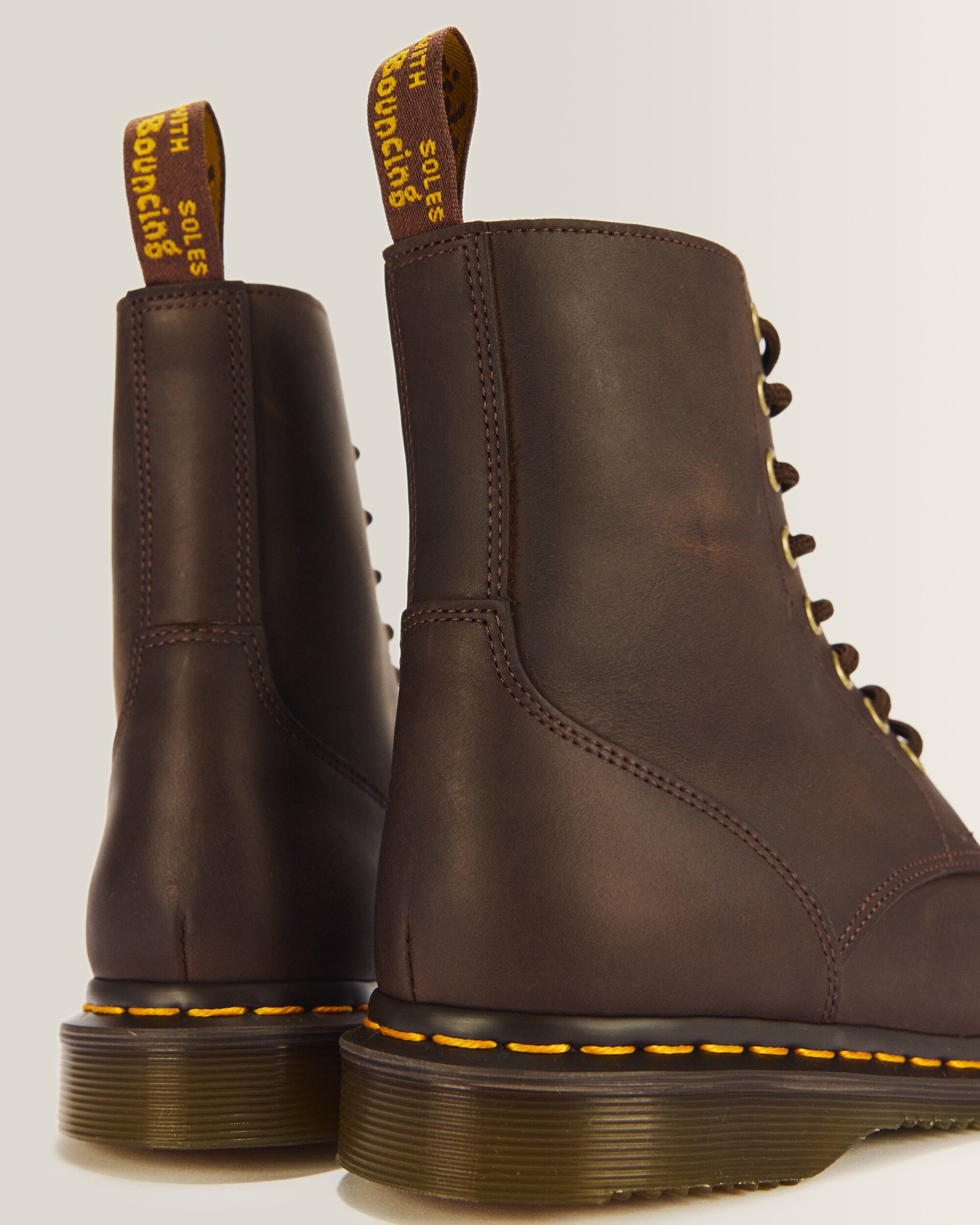 Daphny 8i Dark Brown Wyoming