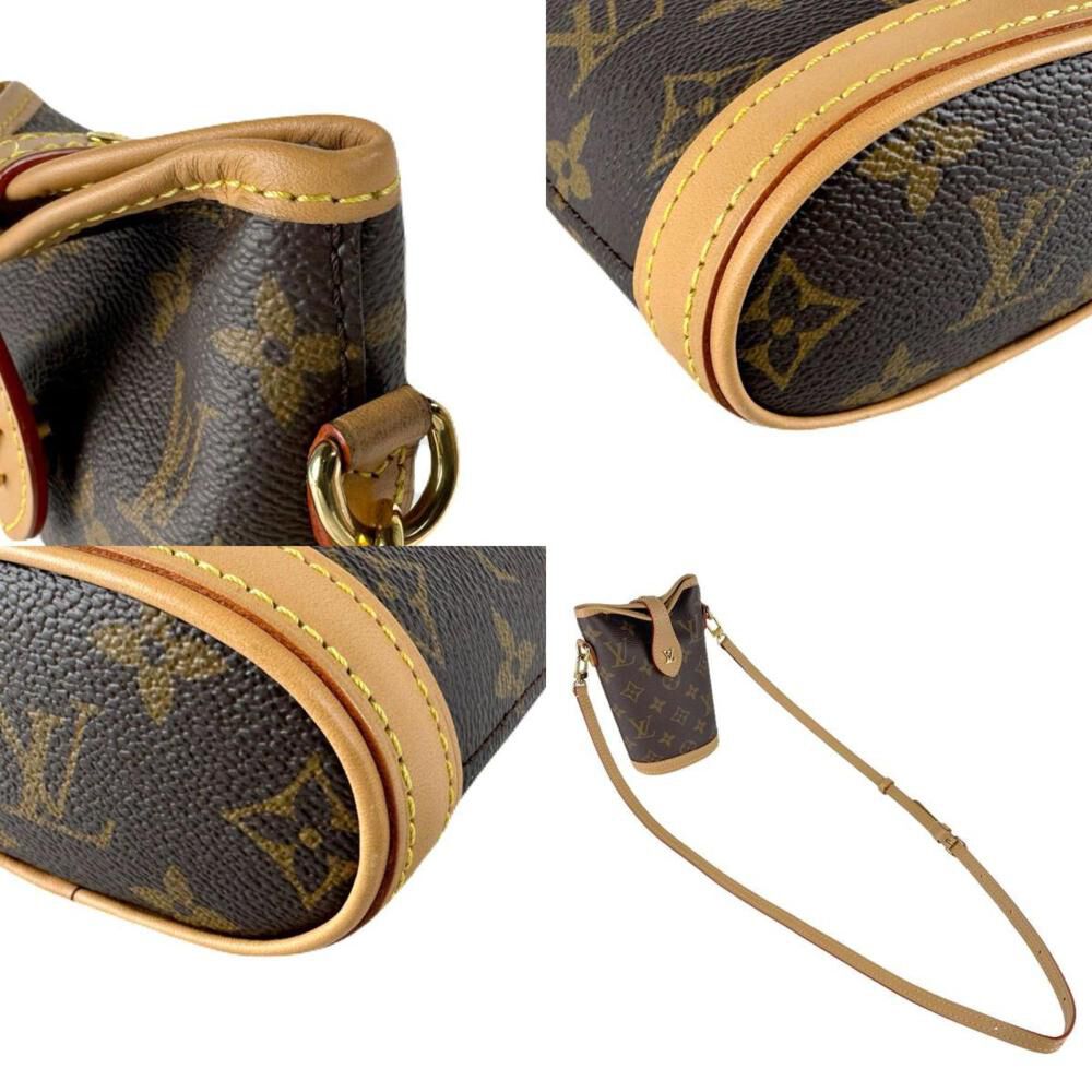 Louis Vuitton Shoulder Bags