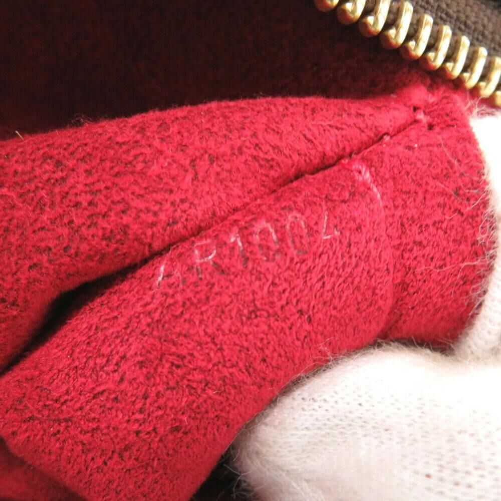 Louis Vuitton Shoulder Bags