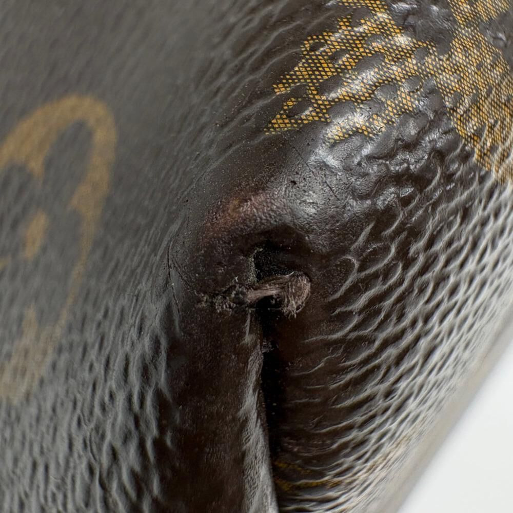 Louis Vuitton Raspail