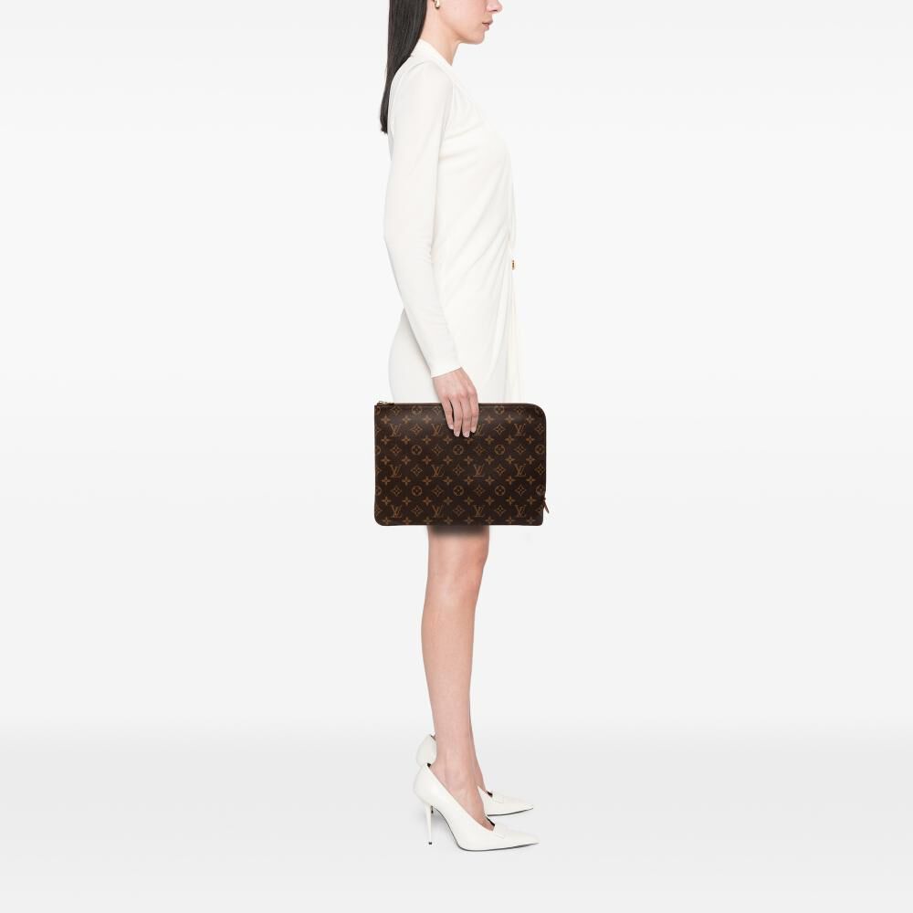 Louis Vuitton Clutch