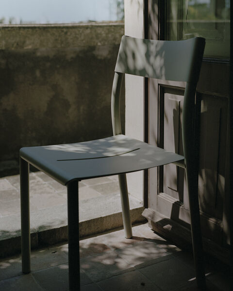 May Chair, Outdoor, Steel, Light Grey