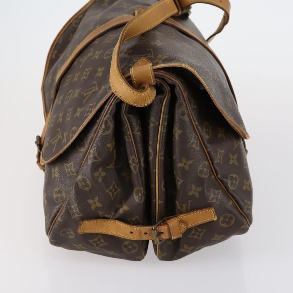 Louis Vuitton Saumur