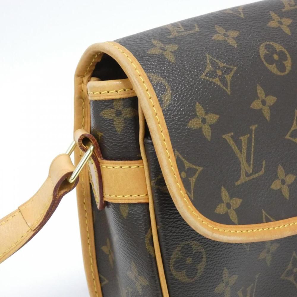 Louis Vuitton Saumur