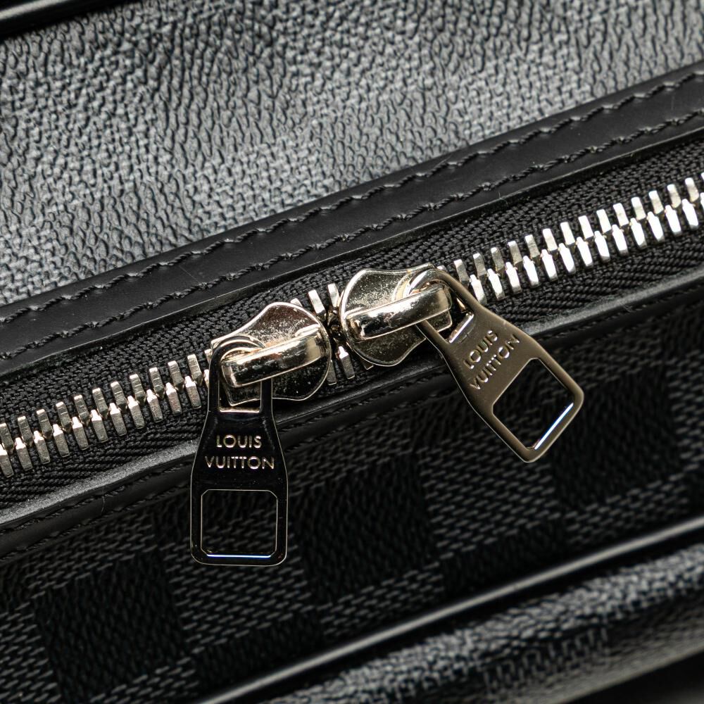 Louis Vuitton Shoulder Bags