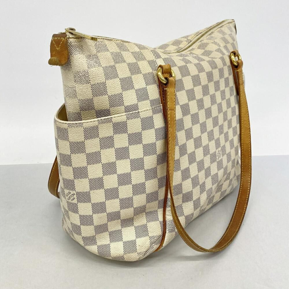 Louis Vuitton Totally
