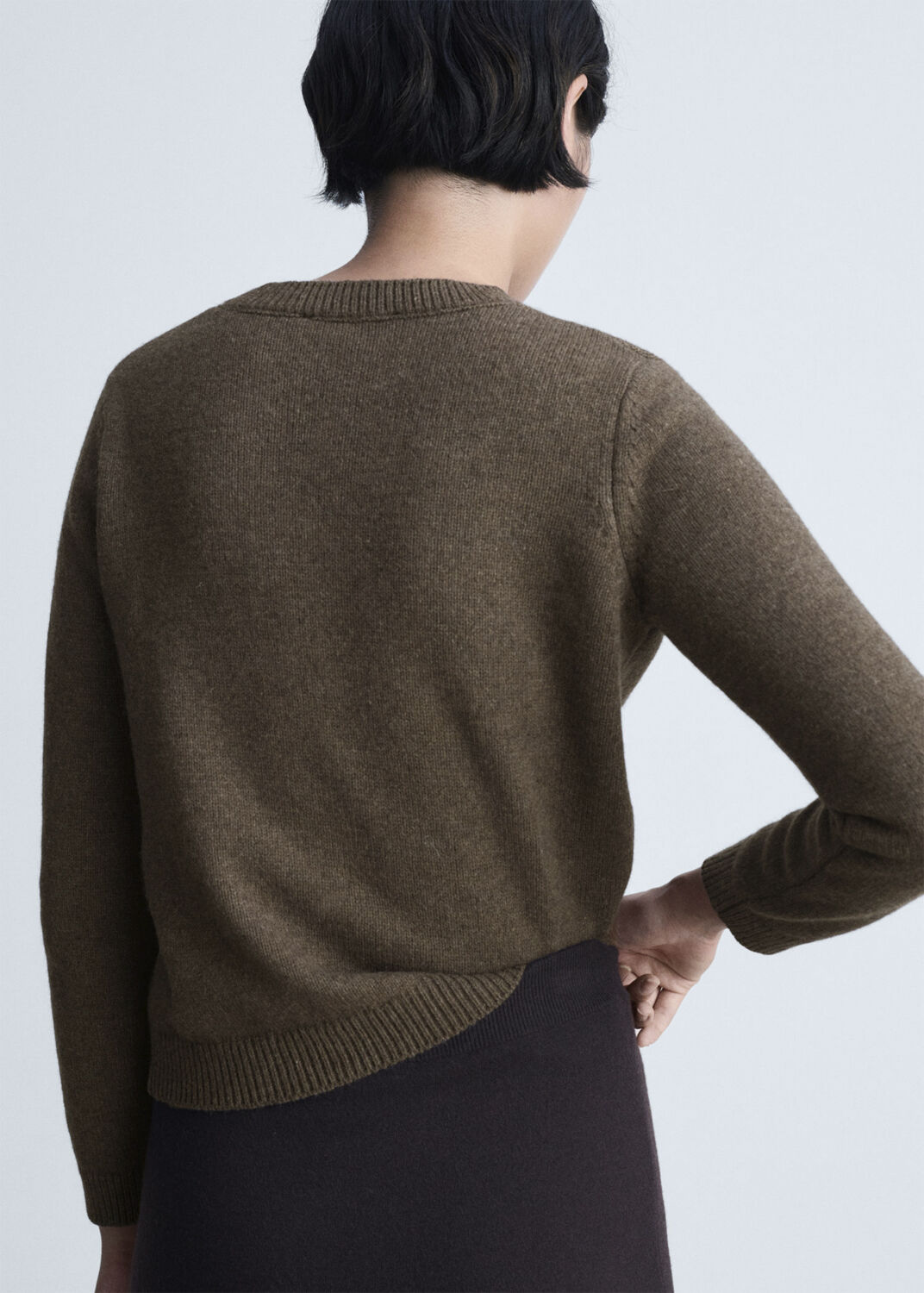 Long-sleeved wool sweater