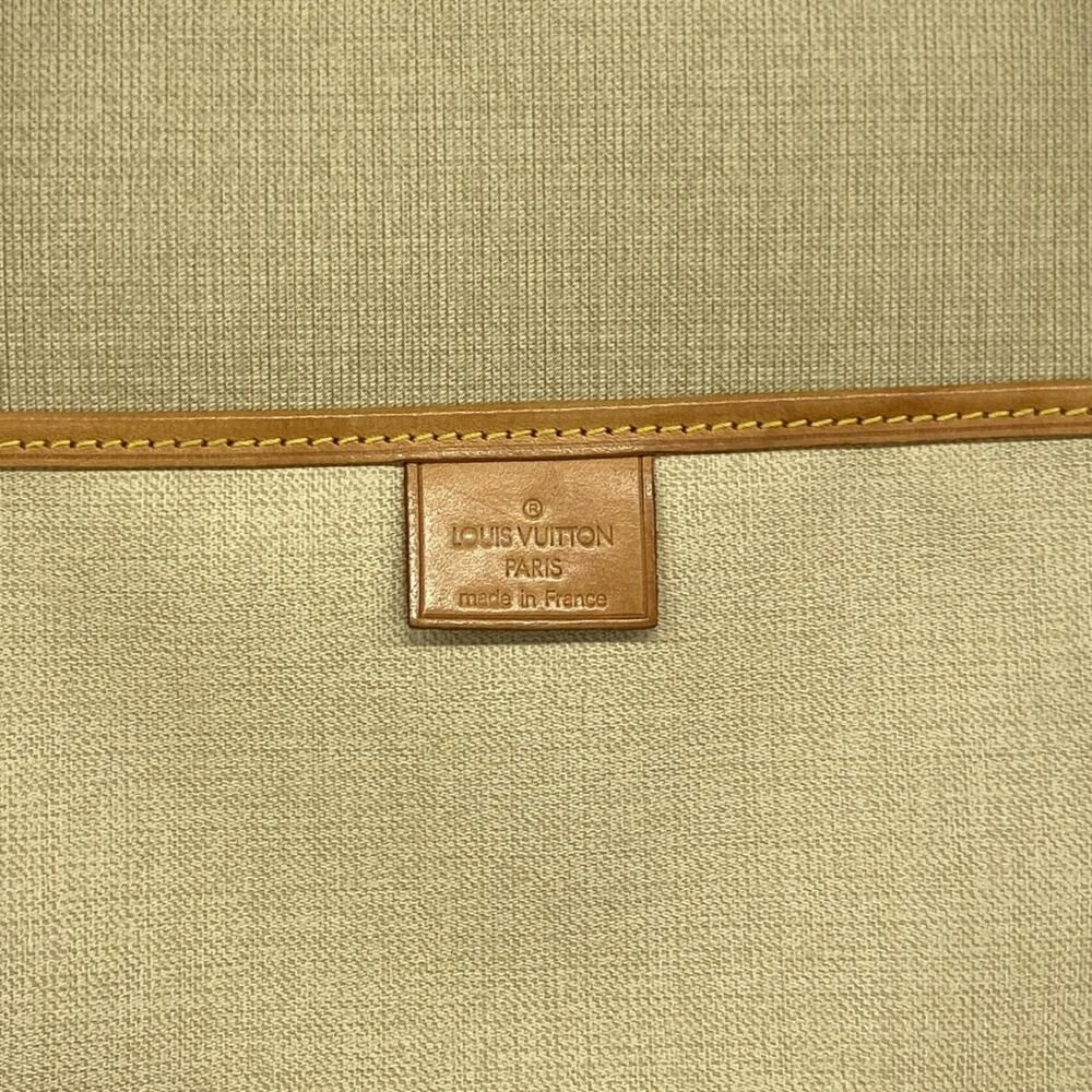 Louis Vuitton Excursion