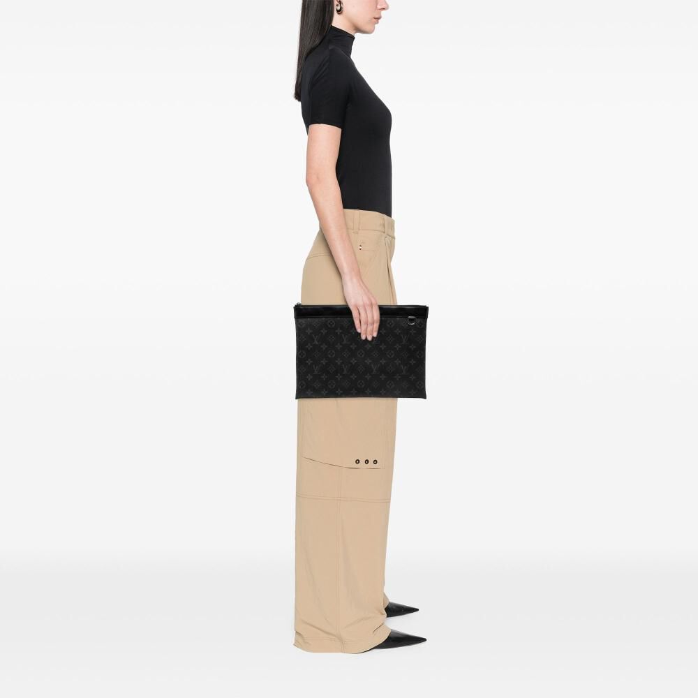 Louis Vuitton Clutch