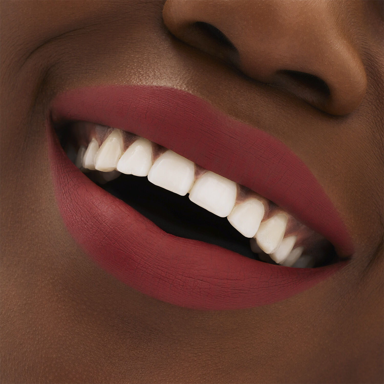 Locked Kiss 24HR Lipstick