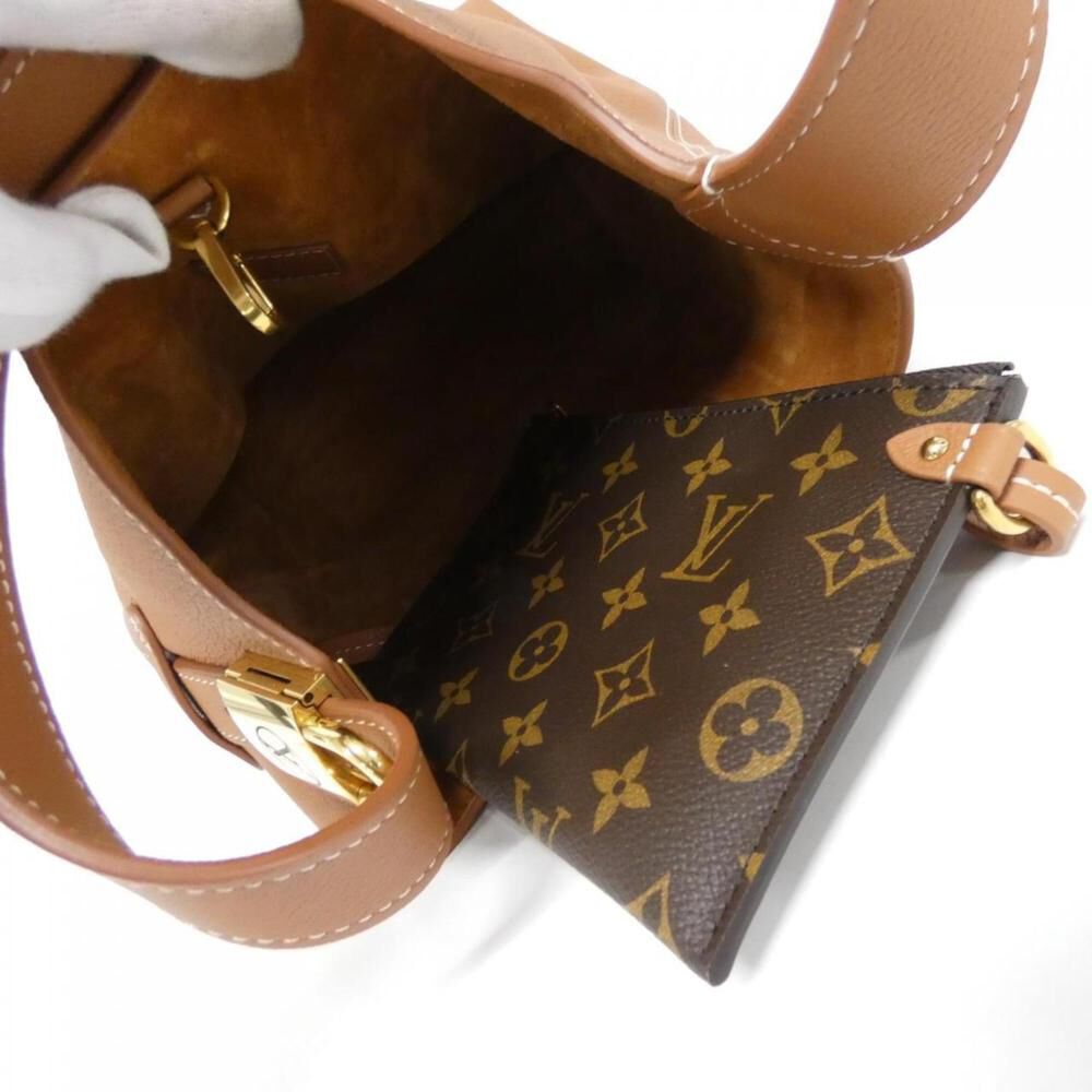 Louis Vuitton Shoulder Bags