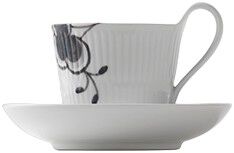 Black Fluted Mega kopp med h&ouml;gt handtag och fat 25 cl dekor nr. 2