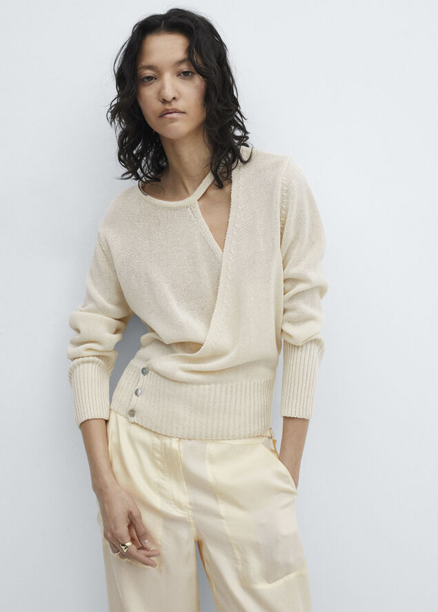 Pullover crossover with slit detail