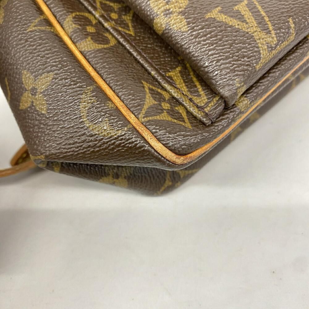 Louis Vuitton Shoulder Bags