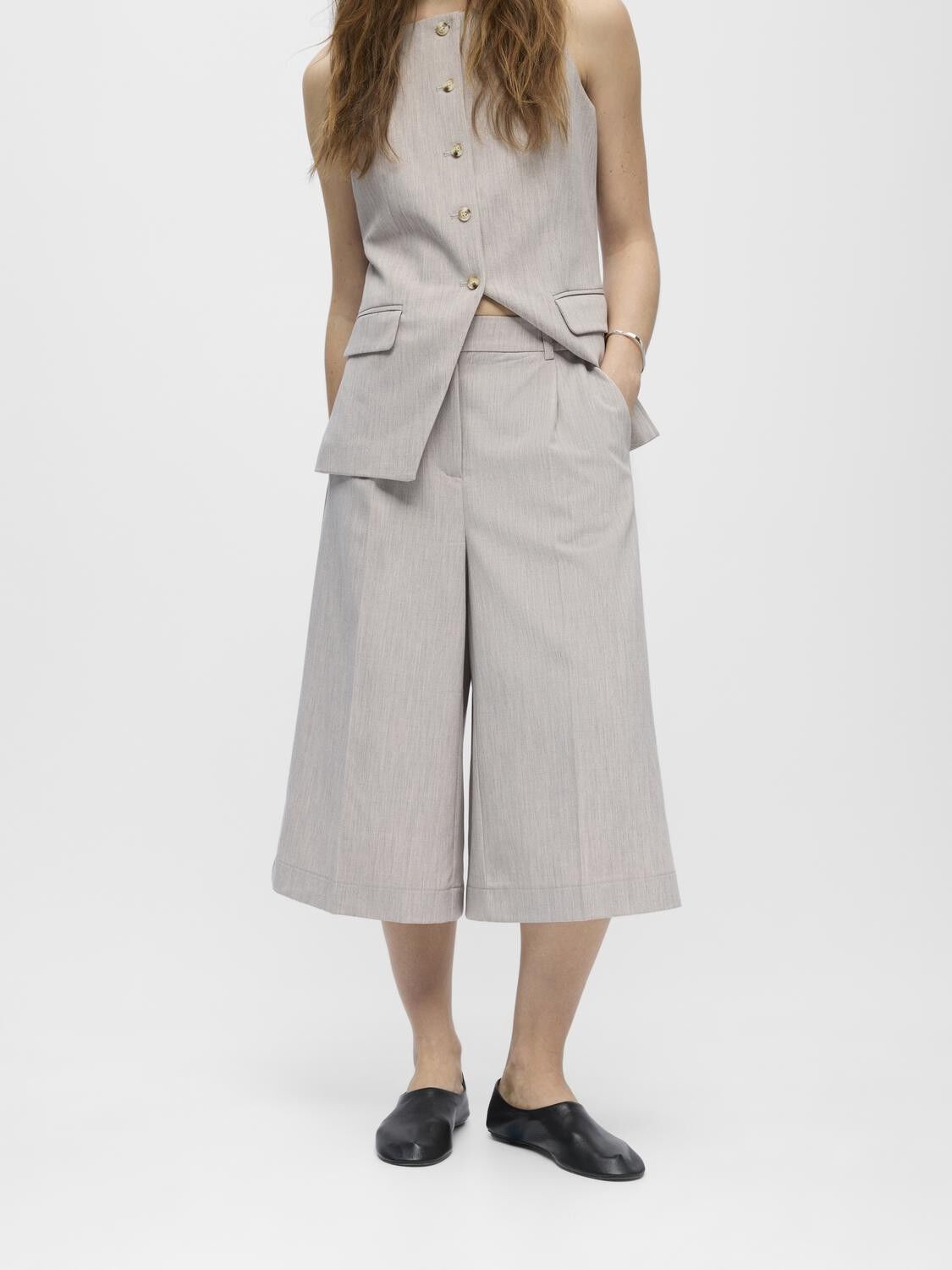 Objivalo Hw Lo Bermuda Shorts 144