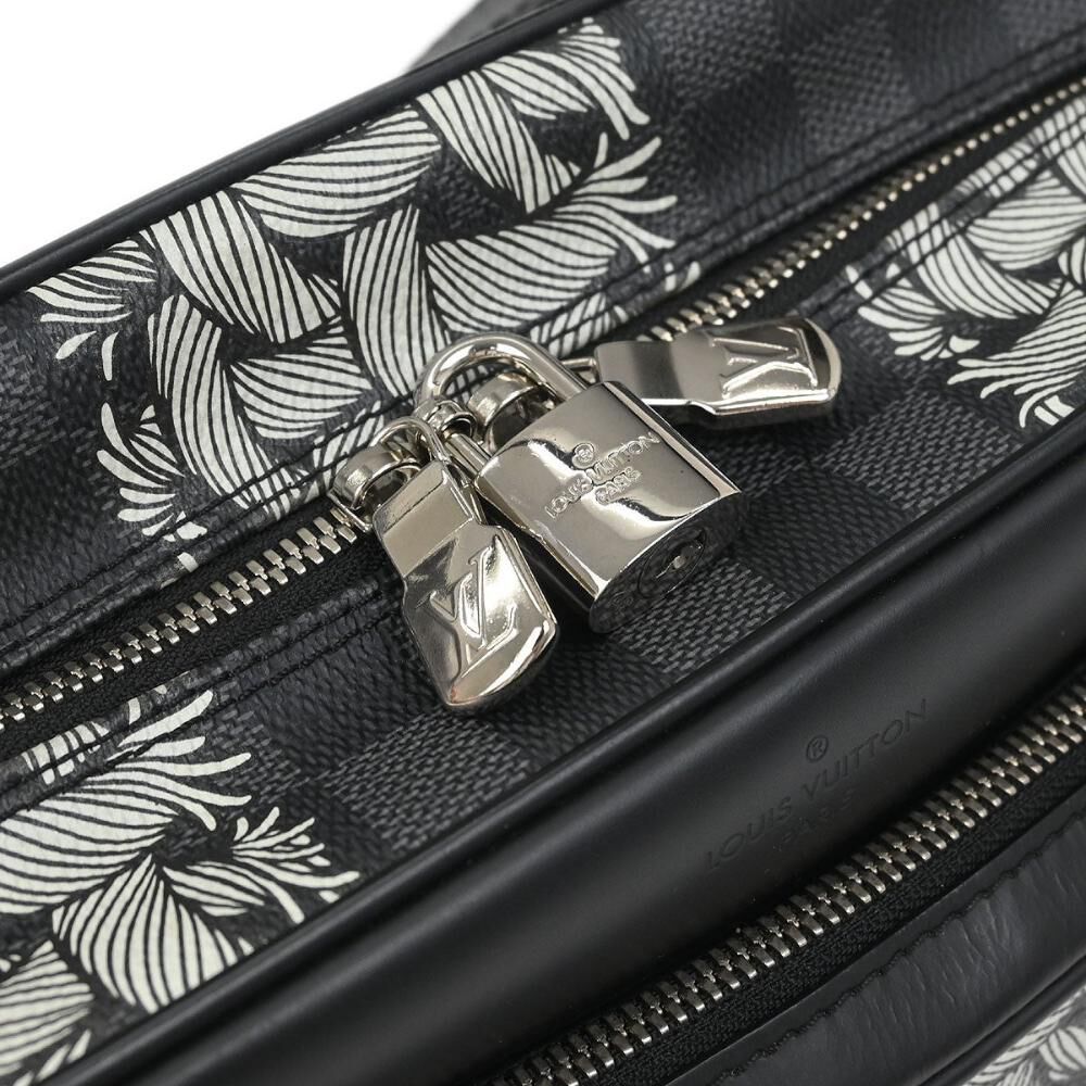 Louis Vuitton Messenger