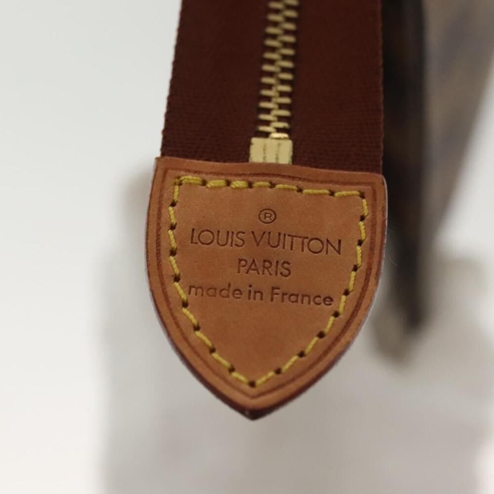 Louis Vuitton Poche Toilette