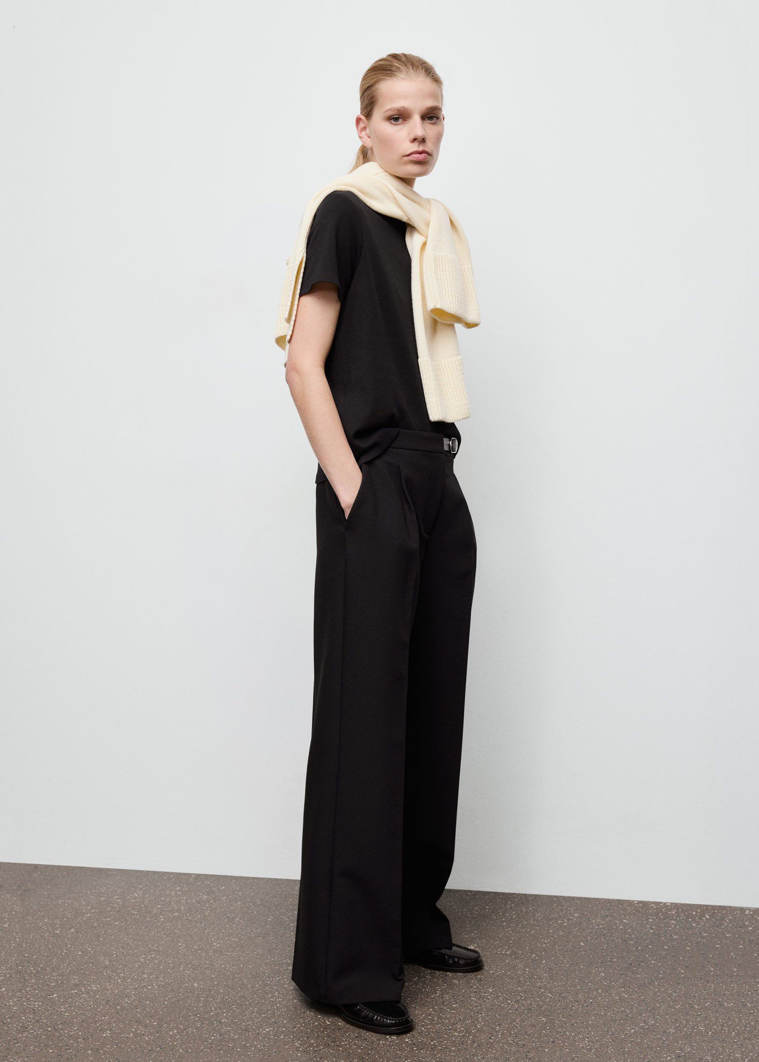 Short-sleeved cotton t-shirt