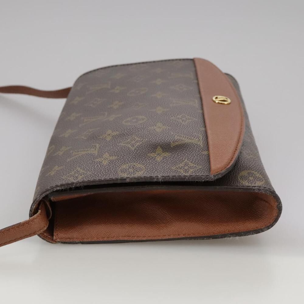Louis Vuitton Shoulder Bags