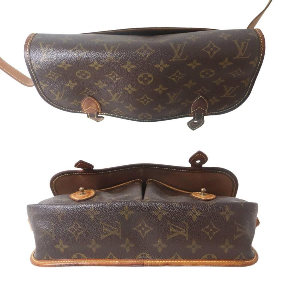 Louis Vuitton Shoulder Bags