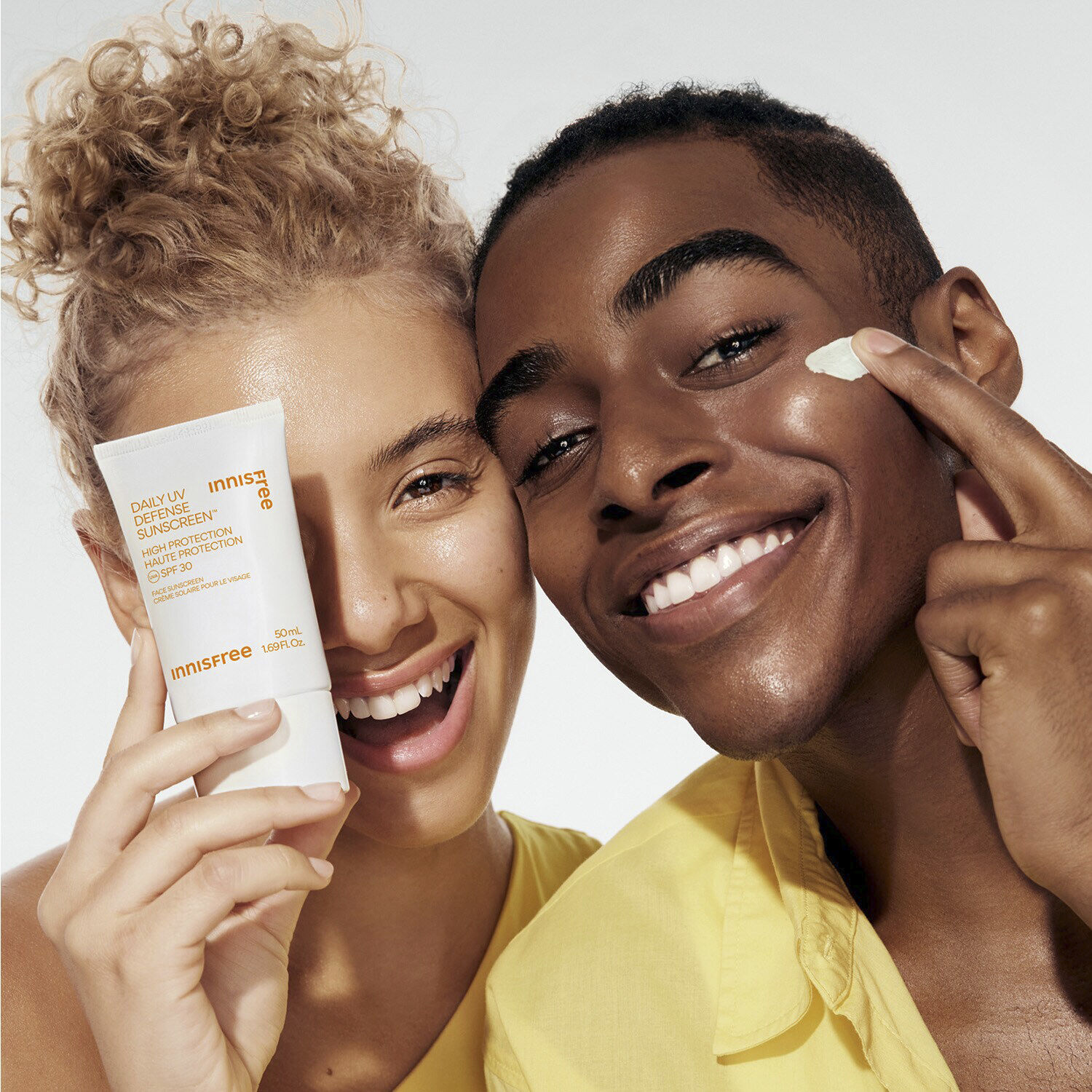 Daily UV Defense Sunscreen SPF 30 - UVA and UVB Protection