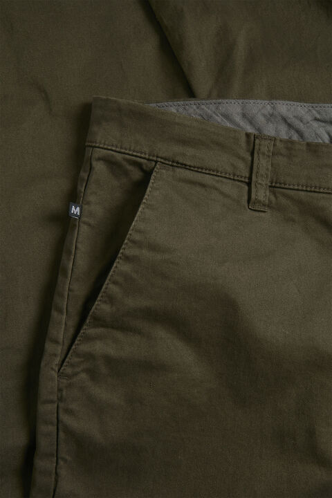 Paul New Chino