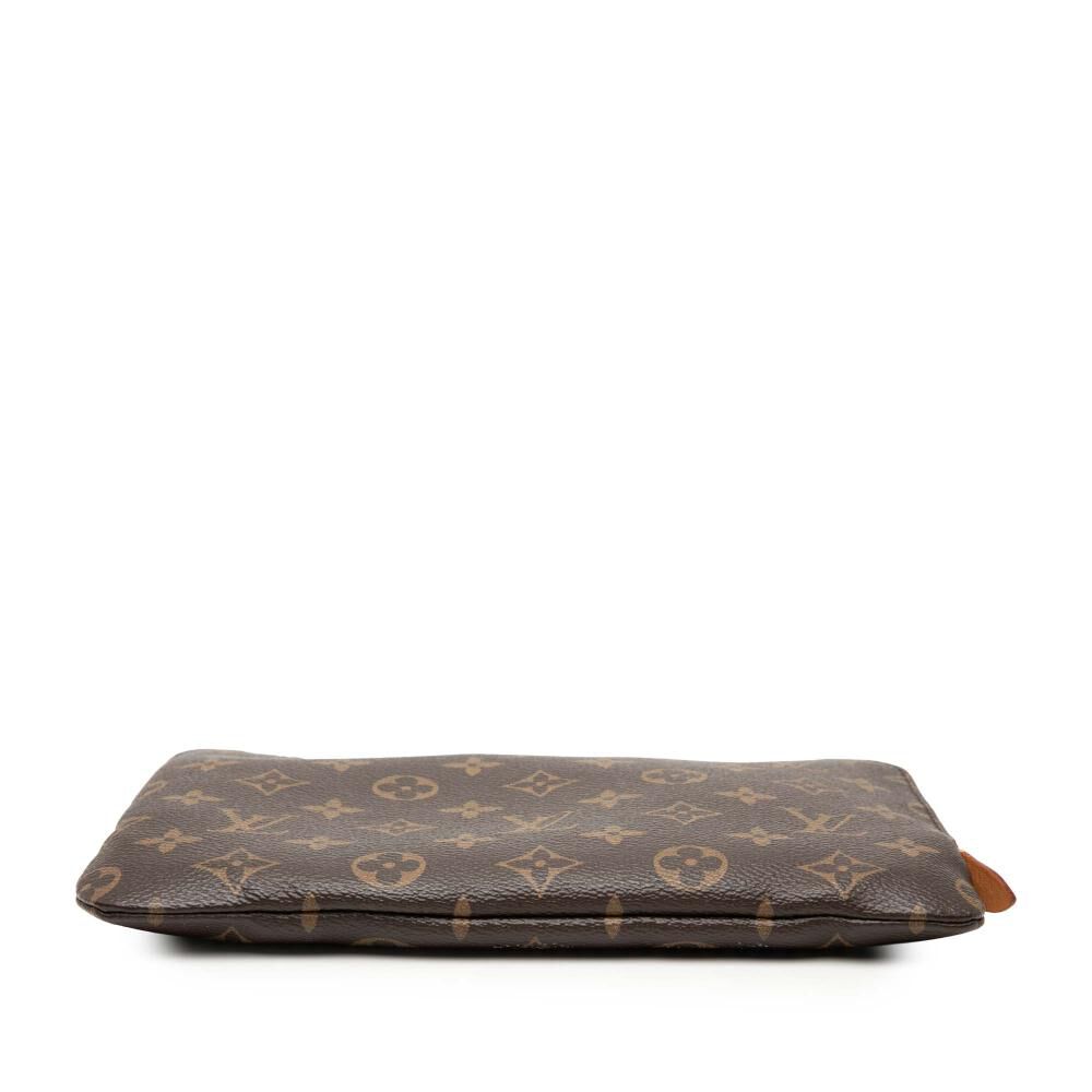 Louis Vuitton Clutch