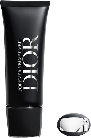 Dior Forever Velvet Veil Makeup base