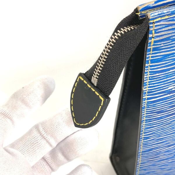 Louis Vuitton Poche Toilette