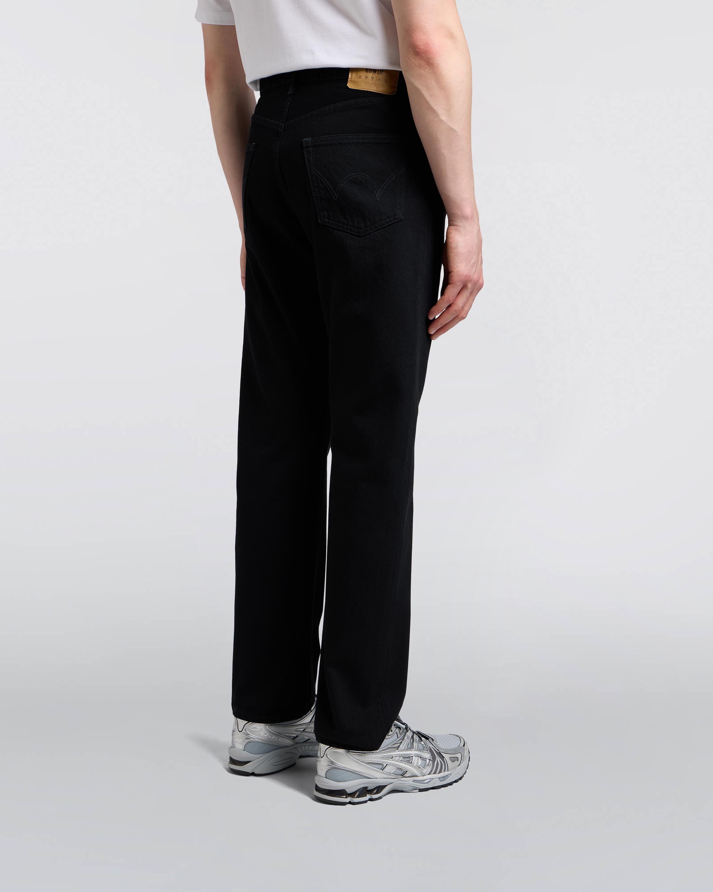 Regular Straight Jeans - Black - Unwashed