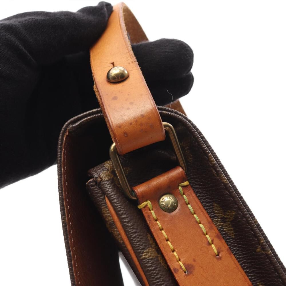 Louis Vuitton Cartouchiere