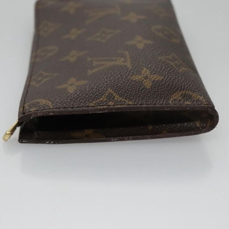 Louis Vuitton Pouch