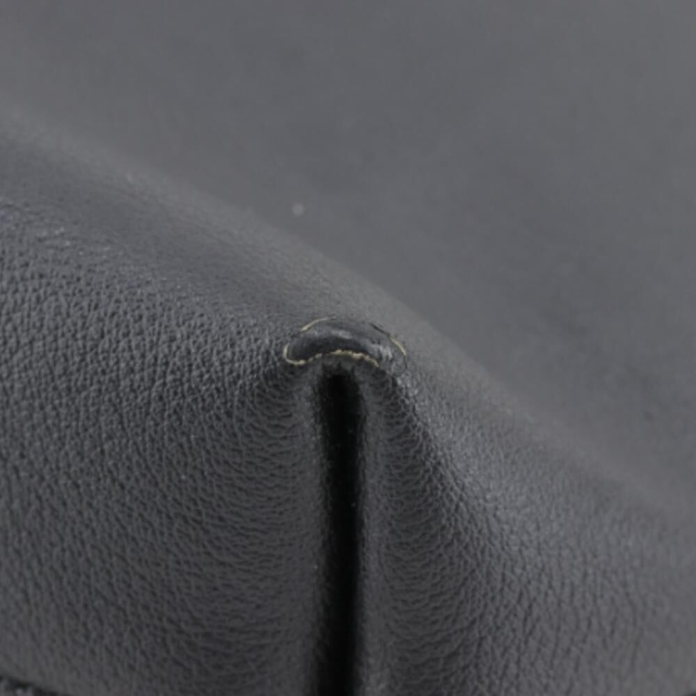 Yves Saint Laurent Tote