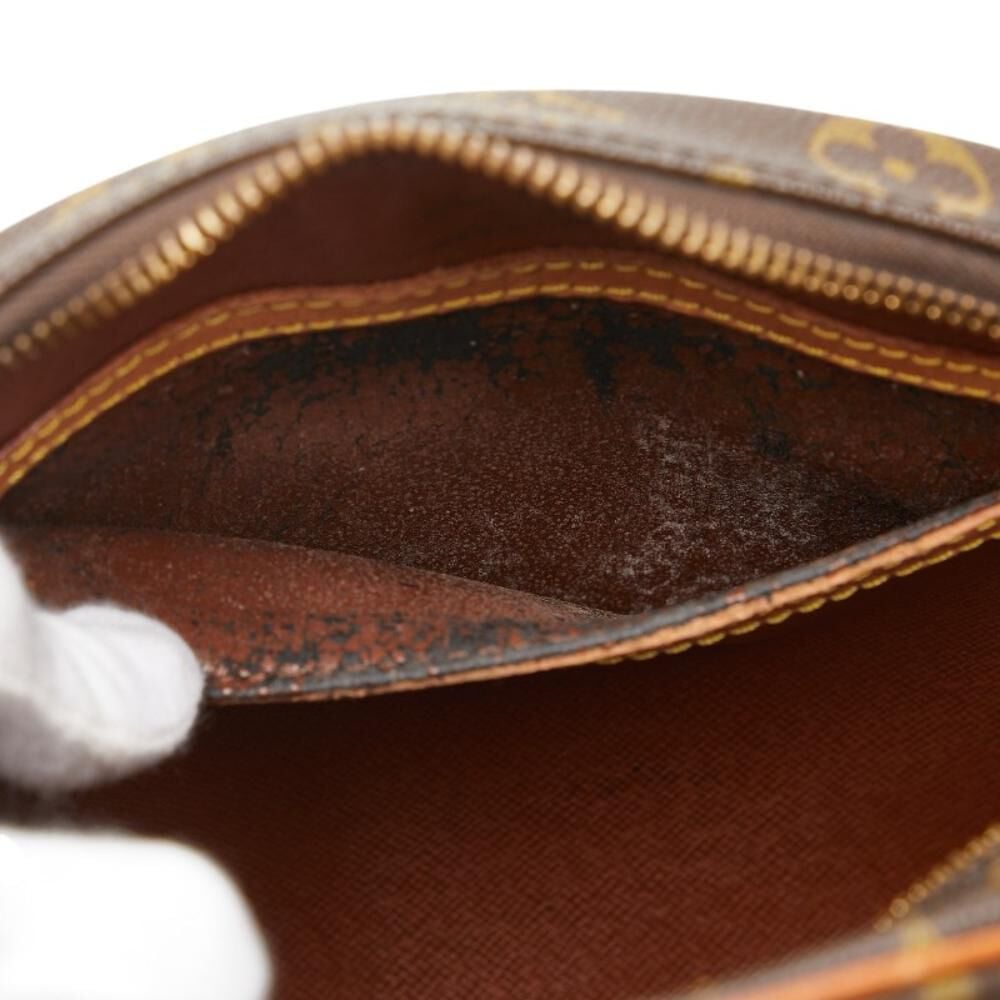 Louis Vuitton Shoulder Bags