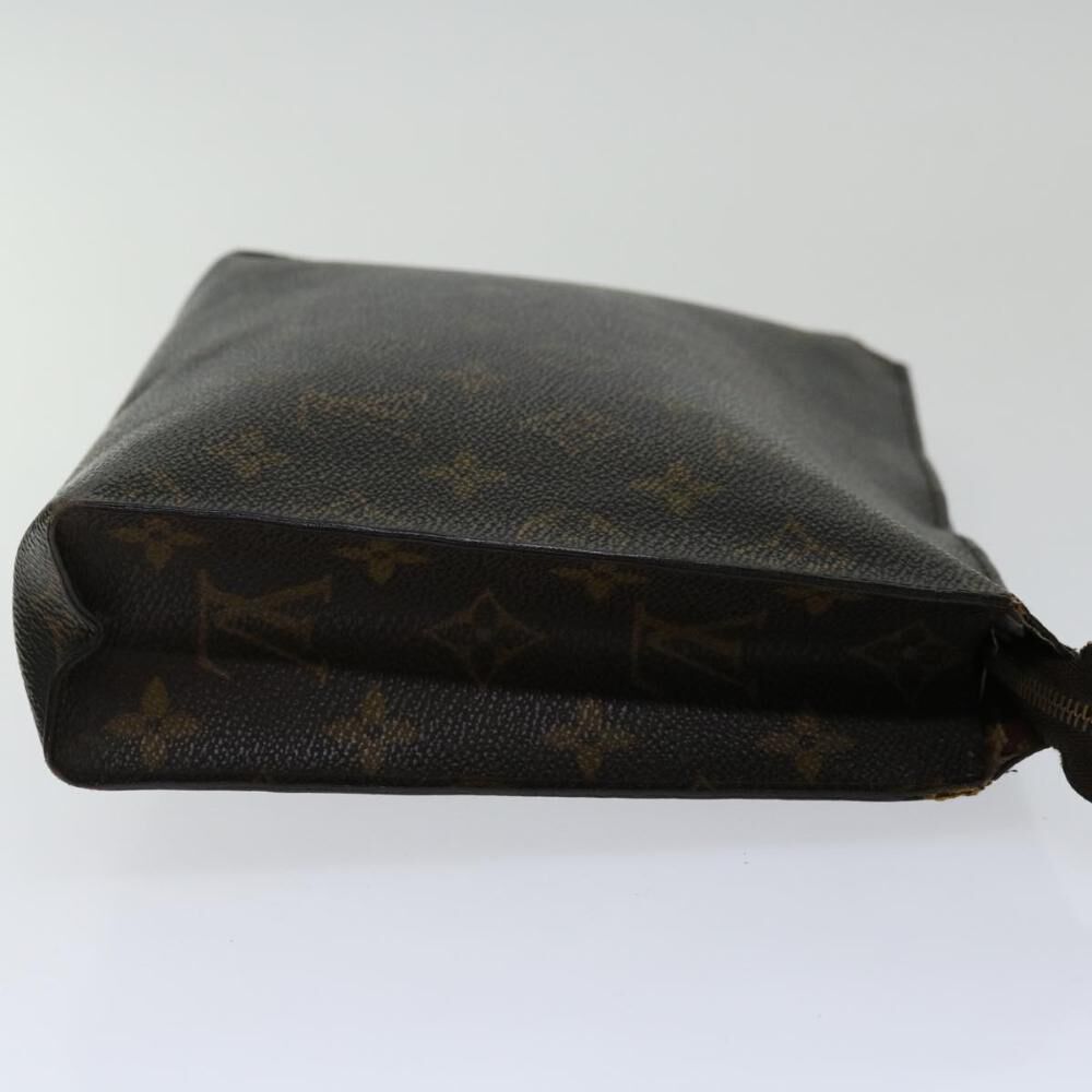 Louis Vuitton Poche Toilette