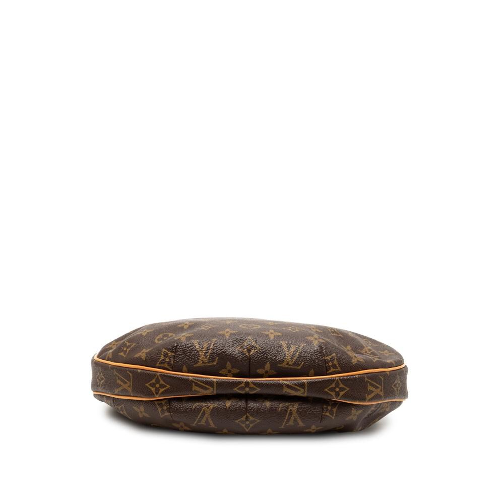 Louis Vuitton Croissant