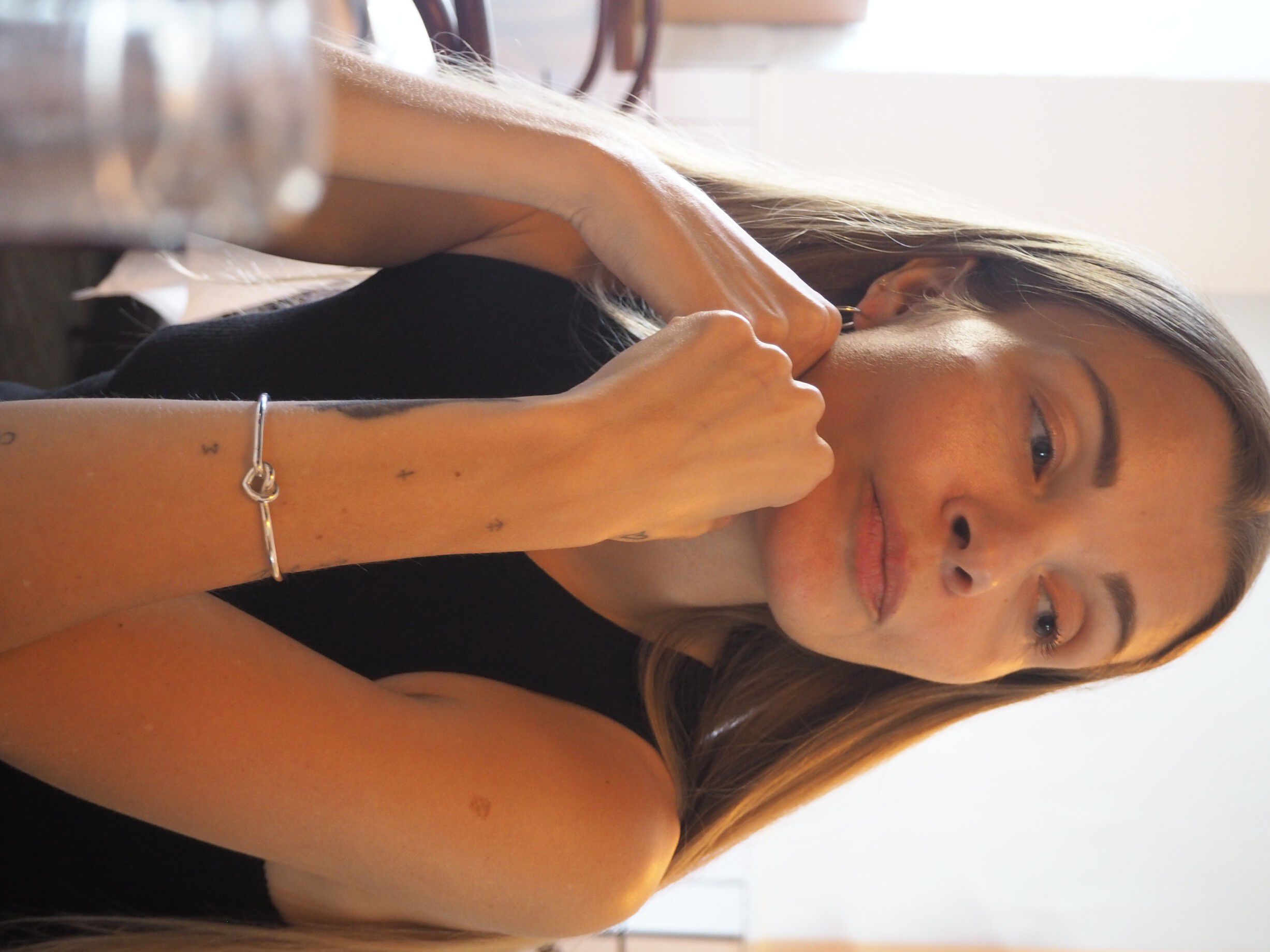 Tied Heart Armring Medium